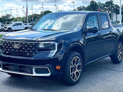 New 2026 Ford Maverick Lariat w/ 4K Tow Package AWD/4WD image 2