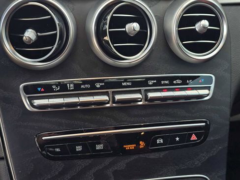 Used 2023 Mercedes-Benz GLC 300 4MATIC Coupe image 30