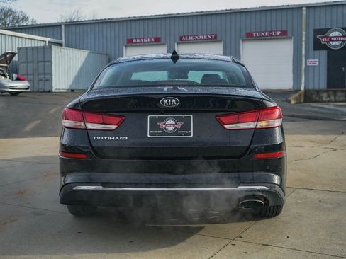 Used 2020 Kia Optima LX image 28