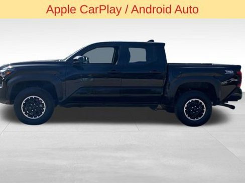 Used 2025 Toyota Tacoma TRD Off-Road AWD/4WD image 4