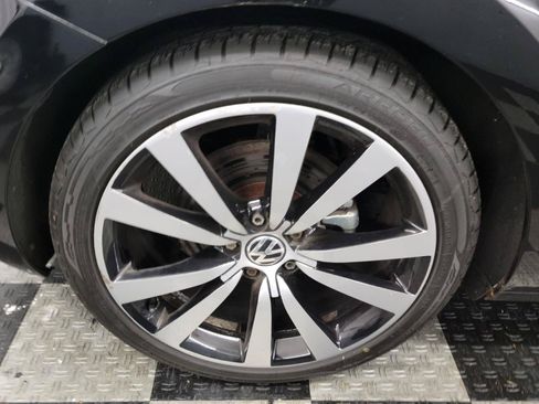 Used 2012 Volkswagen Beetle 2.0T FWD image 25