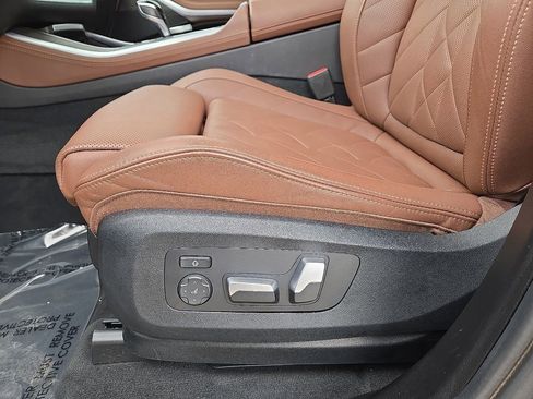 Used 2023 BMW X5 xDrive40i w/ M Sport Package image 24