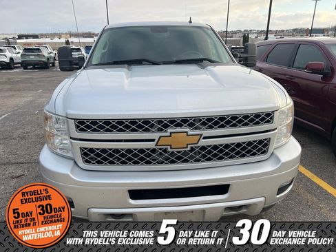Used 2014 Chevrolet Silverado 2500 LTZ w/ LTZ Plus Package image 2