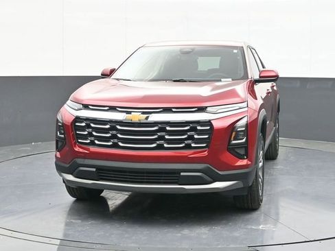 New 2026 Chevrolet Equinox LT FWD image 2