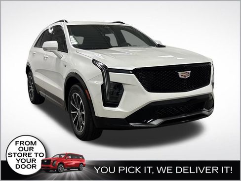 Used 2024 Cadillac XT4 Sport w/ Cold Weather Package image 3
