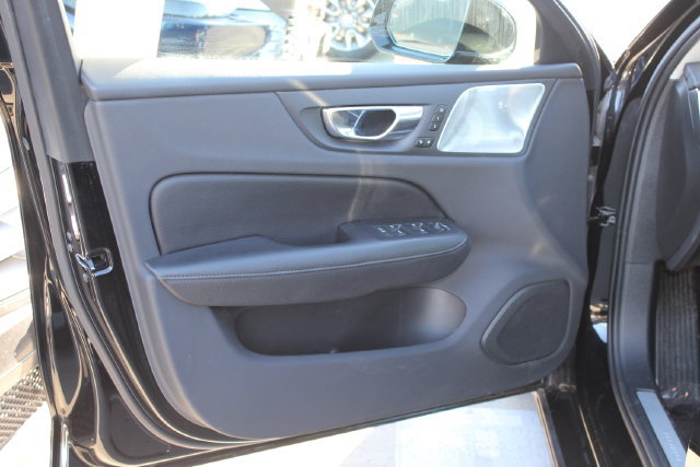 Used 2021 Volvo S60 T8 Inscription w/ Climate Package AWD/4WD image 11