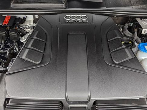 Used 2017 Audi Q7 3.0T Premium Plus image 29