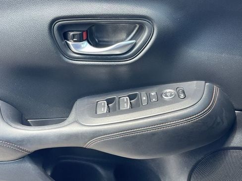 Used 2025 Honda HR-V Sport image 23