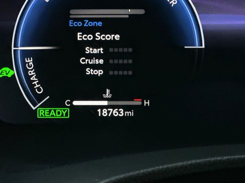 Used 2024 Toyota Highlander Limited image 34