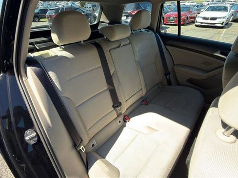 Used 2018 Volkswagen Golf SportWagen FWD image 19