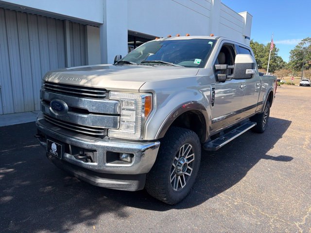 Used 2018 Ford F250 Lariat w/ Lariat Ultimate Package AWD/4WD image 2