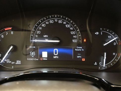 Used 2018 Cadillac XT5 Luxury w/ Driver Awareness Package AWD/4WD image 5