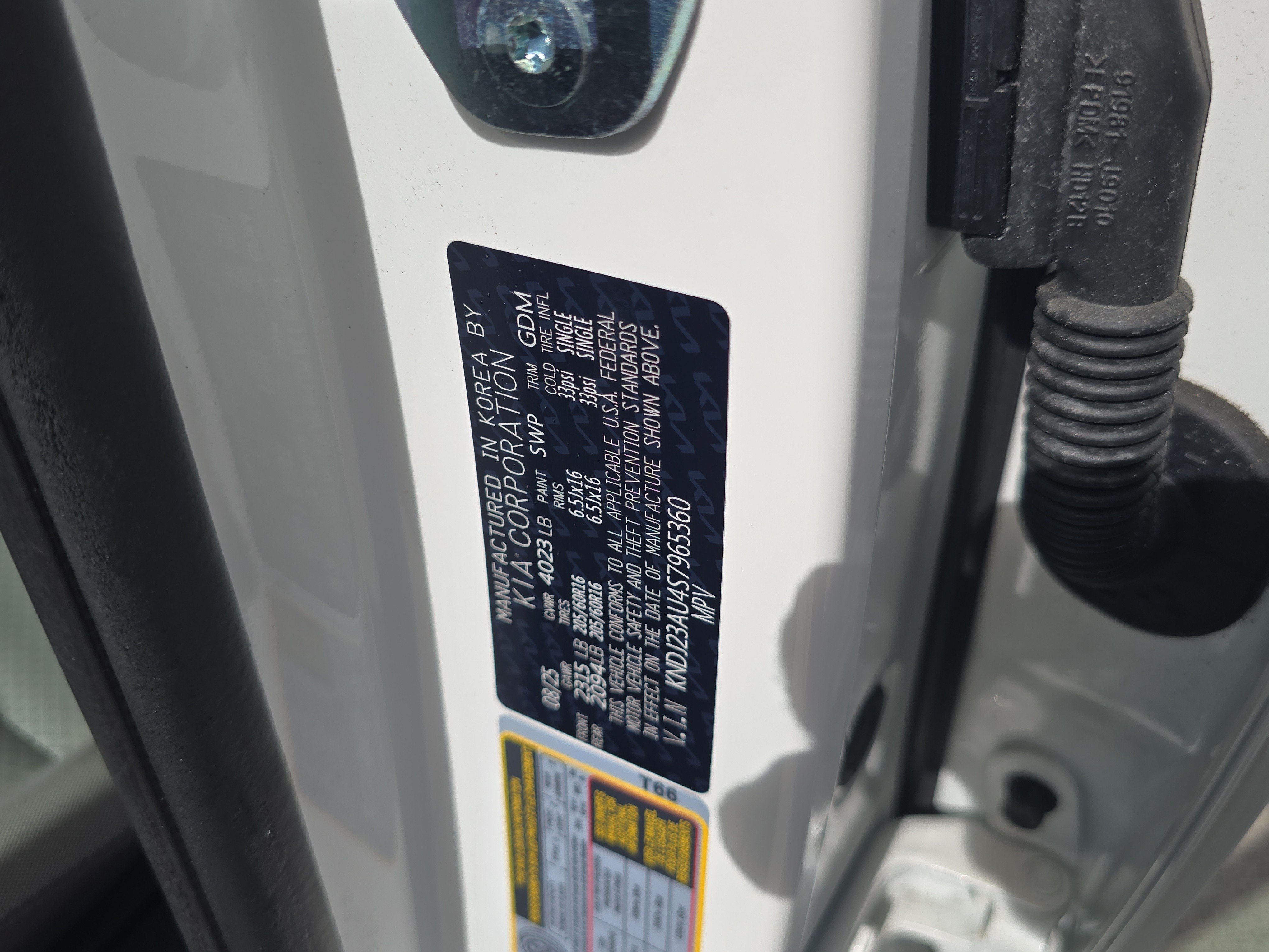 Certified 2025 Kia Soul LX w/ LX Technology Package FWD image 31