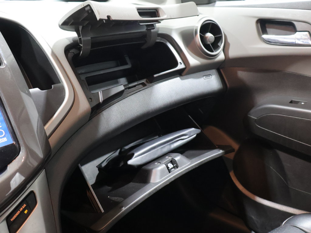 Used 2015 Chevrolet Sonic LTZ FWD image 28