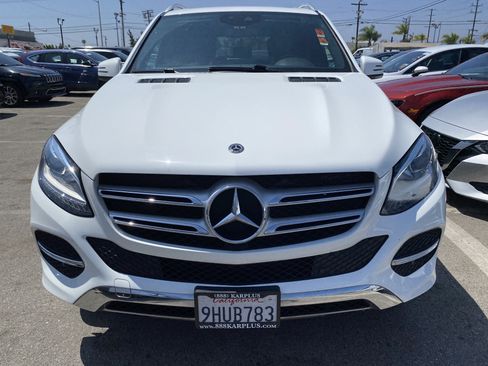 Used 2017 Mercedes-Benz GLE 350 w/ Premium 1 Package image 3