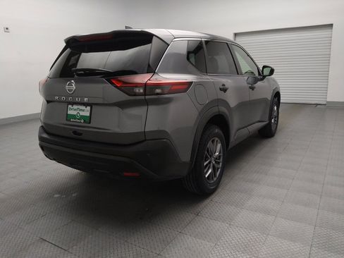 Used 2021 Nissan Rogue S image 9