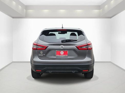 Used 2020 Nissan Rogue Sport S FWD image 5