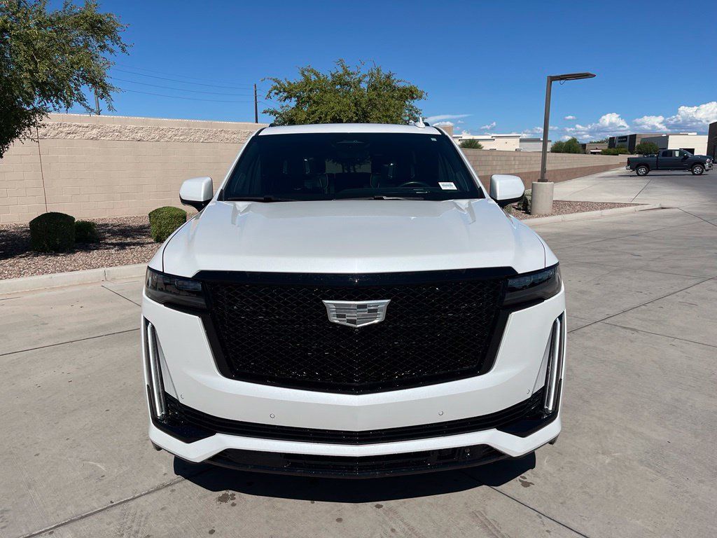 Used 2022 Cadillac Escalade Sport Platinum AWD/4WD image 3