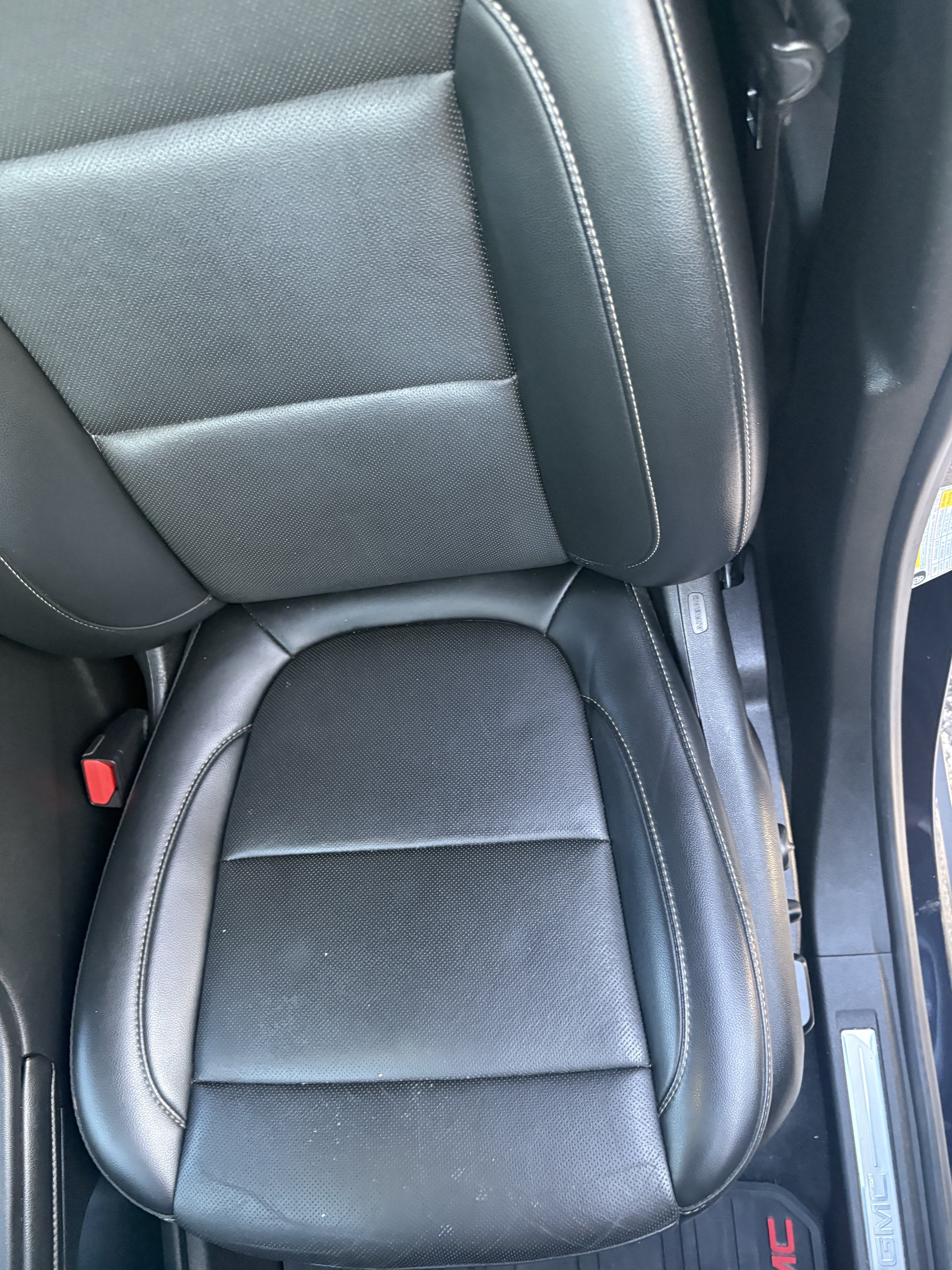 Certified 2021 GMC Acadia SLT w/ Preferred Package FWD image 10