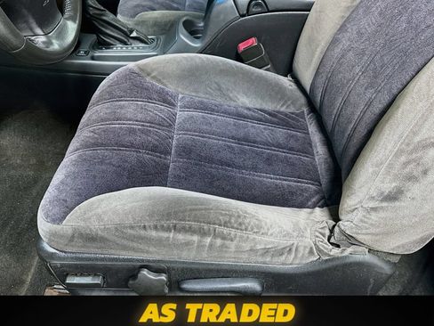 Used 2001 Chevrolet Monte Carlo LS w/ Preferred Equipment Group 1 FWD image 19