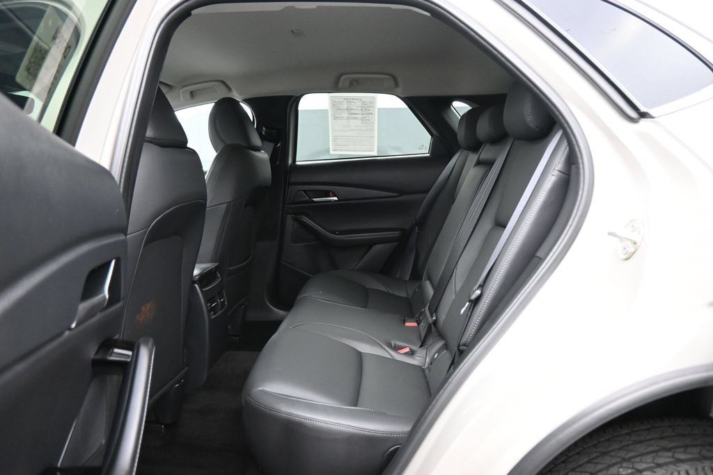 Used 2024 MAZDA CX-30 AWD 2.5 S w/ Select Sport Pkg image 17