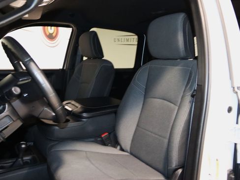 Used 2024 RAM 2500 Tradesman w/ Chrome Appearance Group AWD/4WD image 37