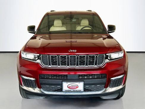 Used 2024 Jeep Grand Cherokee L Limited AWD/4WD image 2