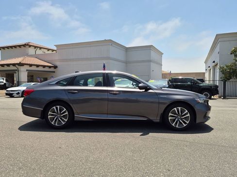 Used 2021 Honda Accord EX image 6