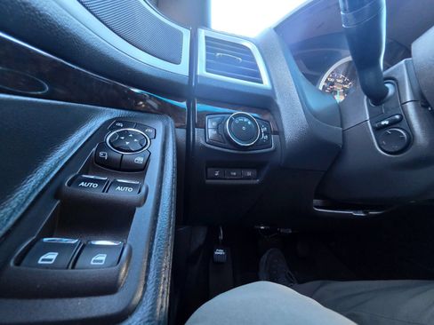Used 2014 Ford Explorer Limited w/ Equipment Group 302A AWD/4WD image 22