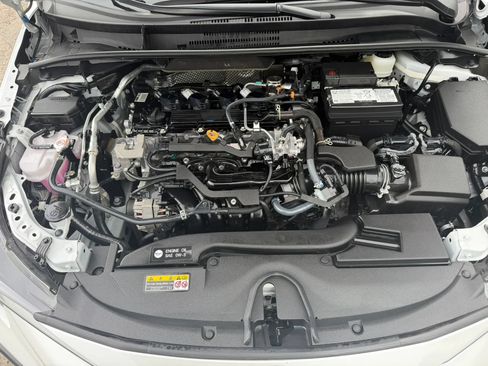 Used 2025 Toyota Corolla XSE FWD image 24