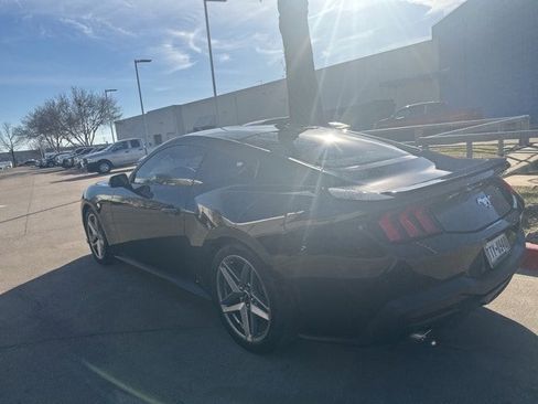 Used 2024 Ford Mustang Premium image 9