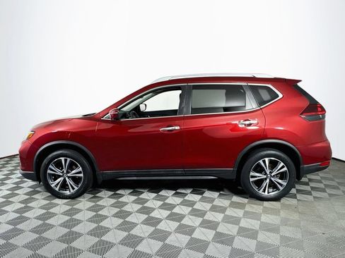 Used 2019 Nissan Rogue SV w/ Sun & Sound Touring Package AWD/4WD image 4