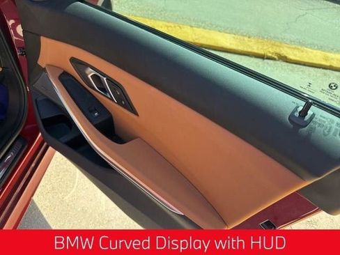 Used 2025 BMW 330i Sedan w/ M Sport Package image 32