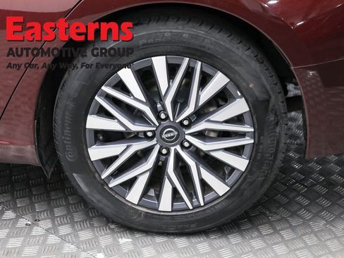 Used 2023 Nissan Altima 2.5 SV image 8