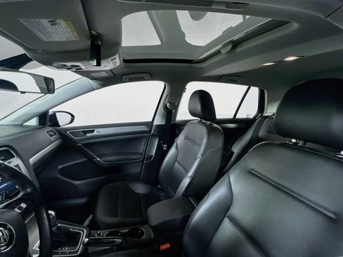Used 2017 Volkswagen Golf Wolfsburg Edition FWD image 21
