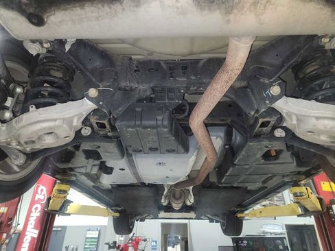 Used 2016 Ford Fusion SE image 16