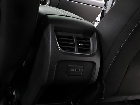 Used 2025 Chevrolet Blazer LT image 25