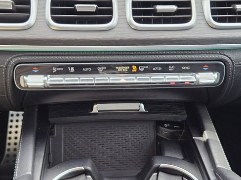 Certified 2023 Mercedes-Benz GLS 450 4MATIC image 11