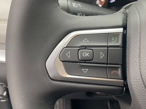 New 2026 Jeep Compass Limited image 17