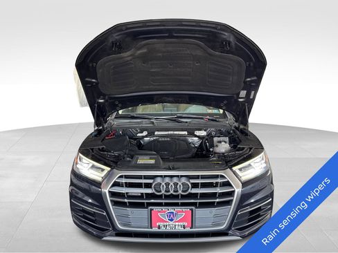 Used 2018 Audi Q5 2.0T Premium Plus w/ Premium Plus Package AWD/4WD image 11