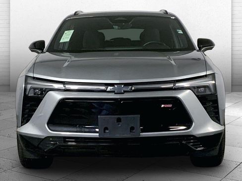 Used 2024 Chevrolet Blazer EV RS AWD/4WD image 2