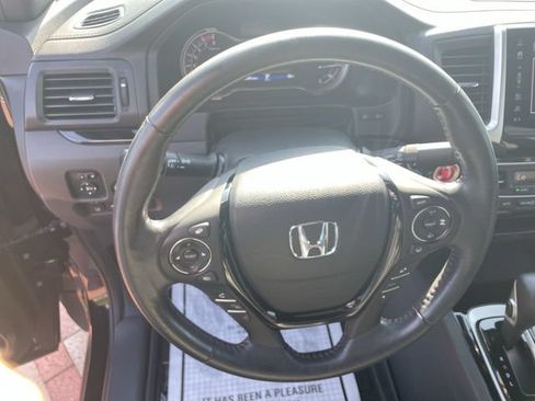 Used 2017 Honda Ridgeline Black Edition image 10