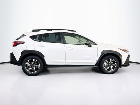 Used 2024 Subaru Crosstrek 2.0i Premium image 10