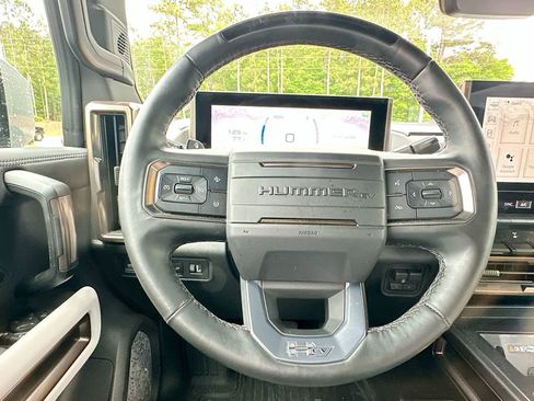 New 2025 GMC Hummer EV 3X w/ Extreme Off-Road Package AWD/4WD image 18