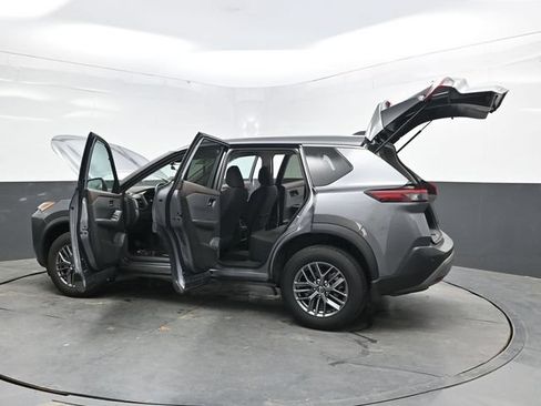 Used 2023 Nissan Rogue S AWD/4WD image 45