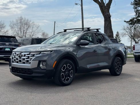 Used 2022 Hyundai Santa Cruz SEL w/ Activity Package image 4