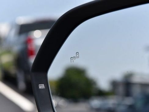 Certified 2023 Volkswagen Atlas SE FWD image 10