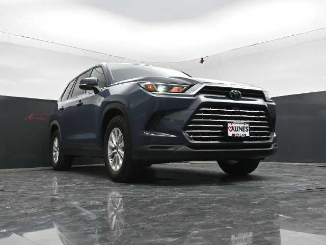 Used 2026 Toyota Grand Highlander AWD image 49
