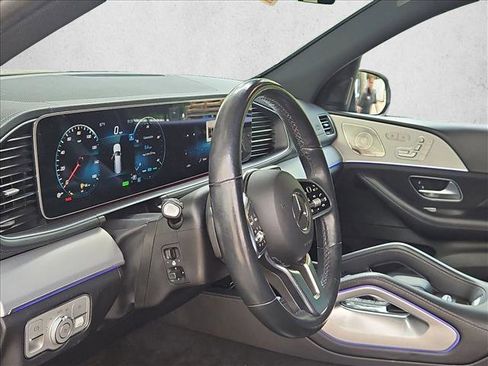 Used 2022 Mercedes-Benz GLS 450 4MATIC image 9