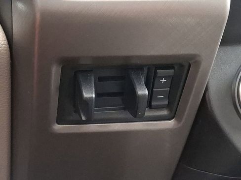 Used 2018 Ford F450 Limited image 21